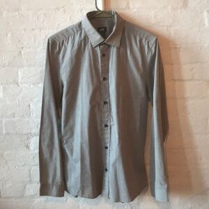 H&M men’s grey button down